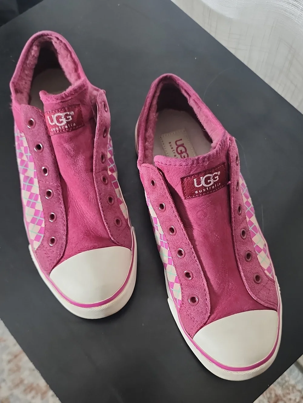 UGG Magenta Suede Slip-On Sneakers Patterned Size 9